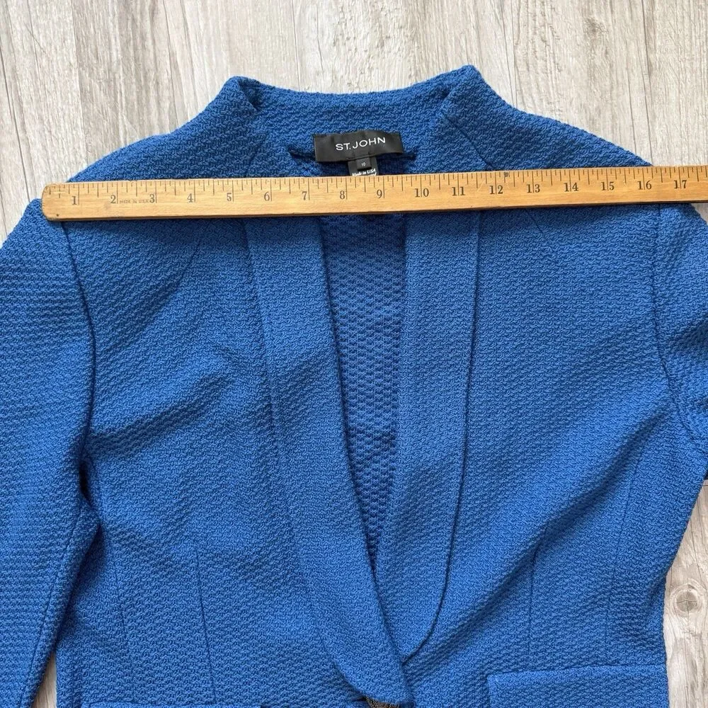St. John Waffle Knit Jacket Blue Textured Button Front Wool Blend Blazer Size 10